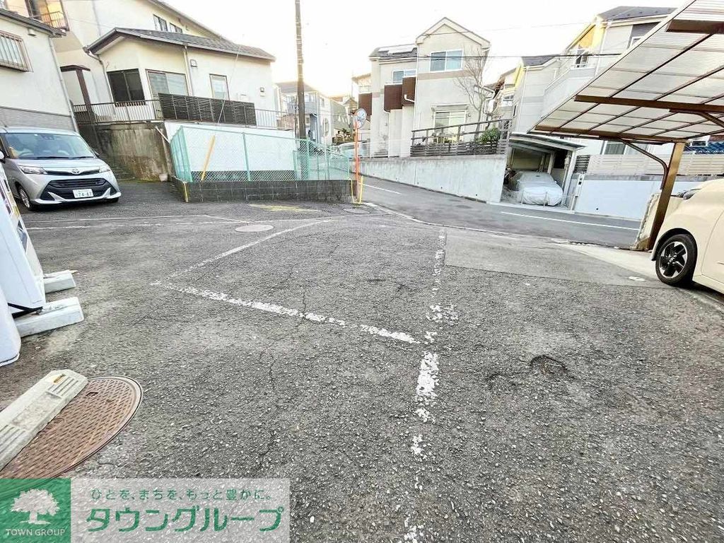 駐車場　駐車場