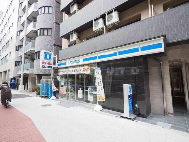 コンビニ　ローソン 西本町三丁目店（コンビニ）まで8m
