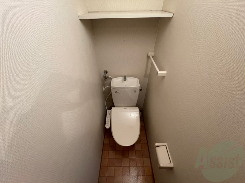 トイレ　ウォシュレット機能がついたトイレ。安心して使用できますね。
