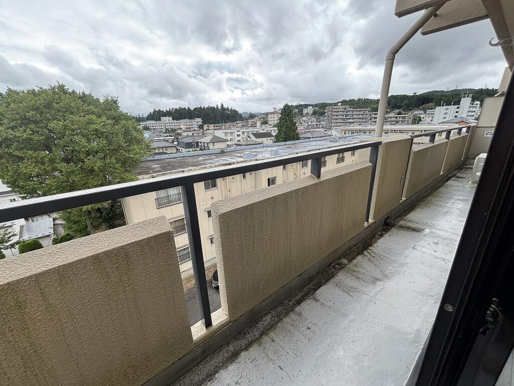 ＪＲ仙山線 東北福祉大前駅 徒歩10分 5階建 築40年の内装写真