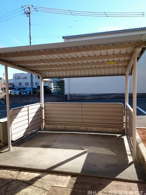 サンリットヒルズAの外観写真