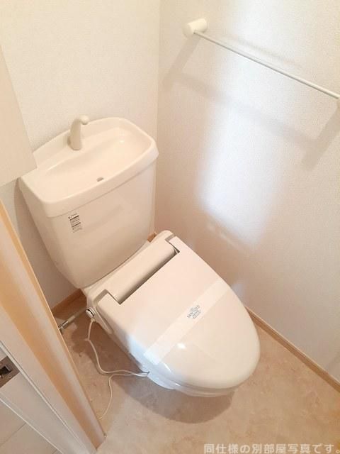サンリットヒルズAのトイレ写真