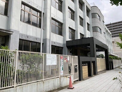 小学校　大阪市立本田小学校（小学校）まで728m