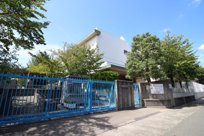 小学校　水尾小学校（小学校）まで270m