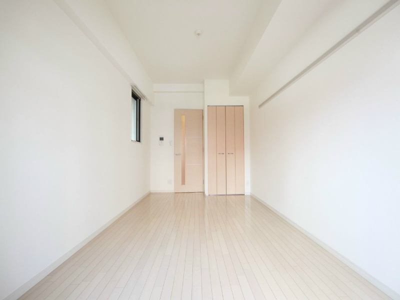 その他部屋・スペース　洋室8.5帖　クローゼット付（収納充実してます）