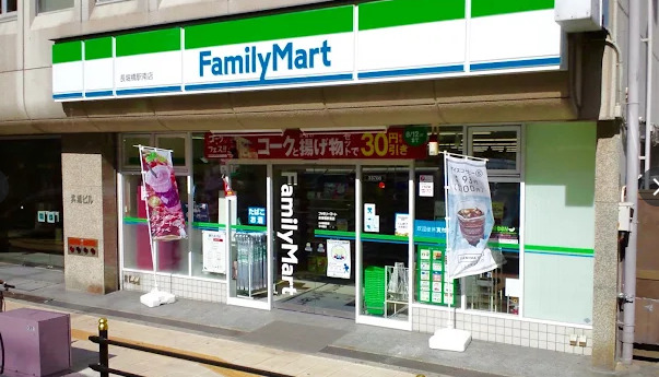 コンビニ　ファミリーマート 長堀橋駅南店（コンビニ）まで170m