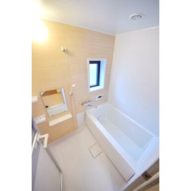 バス・シャワールーム　別部屋参考写真です