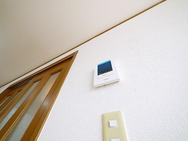 セキュリティ　モニター付きインターホーン