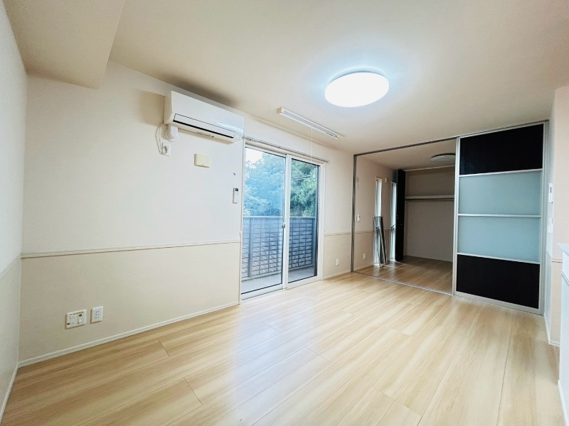 居室・リビング　解放感があるオシャレなお部屋です。