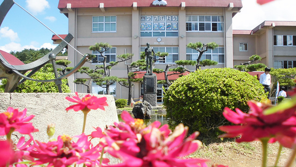 中学校　由利本荘市立本荘北中学校（中学校）まで2766m