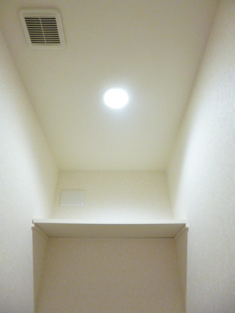 その他　トイレ上部棚