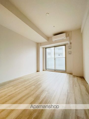 エスリード大須プレシアの居間写真