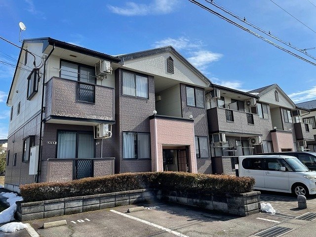 建物外観　外観は落ち着いています