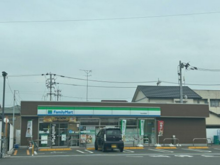 コンビニ　ファミリーマート 今治大新田店（コンビニ）まで958m
