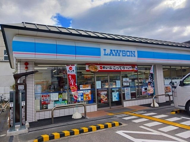 コンビニ　ローソン 上鳥羽大宮通り店（コンビニ）まで350m