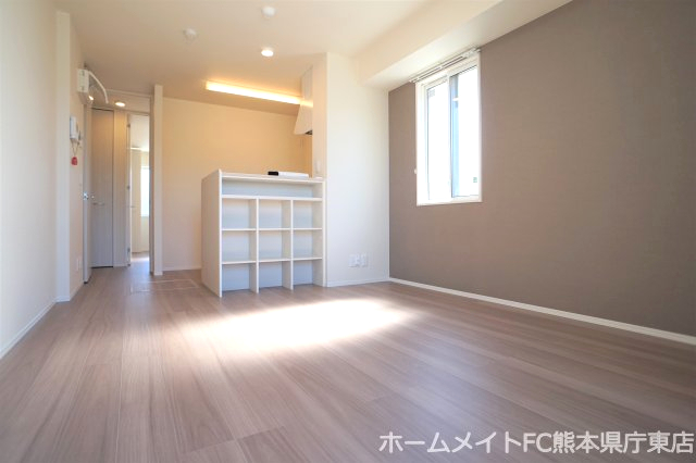 ＪＲ豊肥本線 竜田口駅 徒歩46分 3階建 築5年の居間写真
