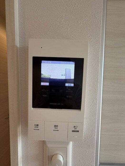 セキュリティ　モニター付きインターホン