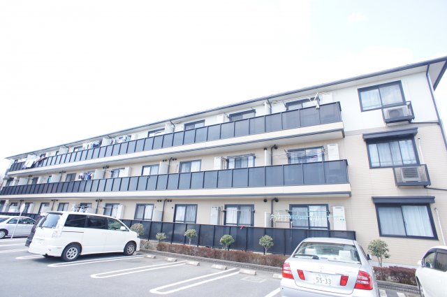 建物外観　★3階建アパート