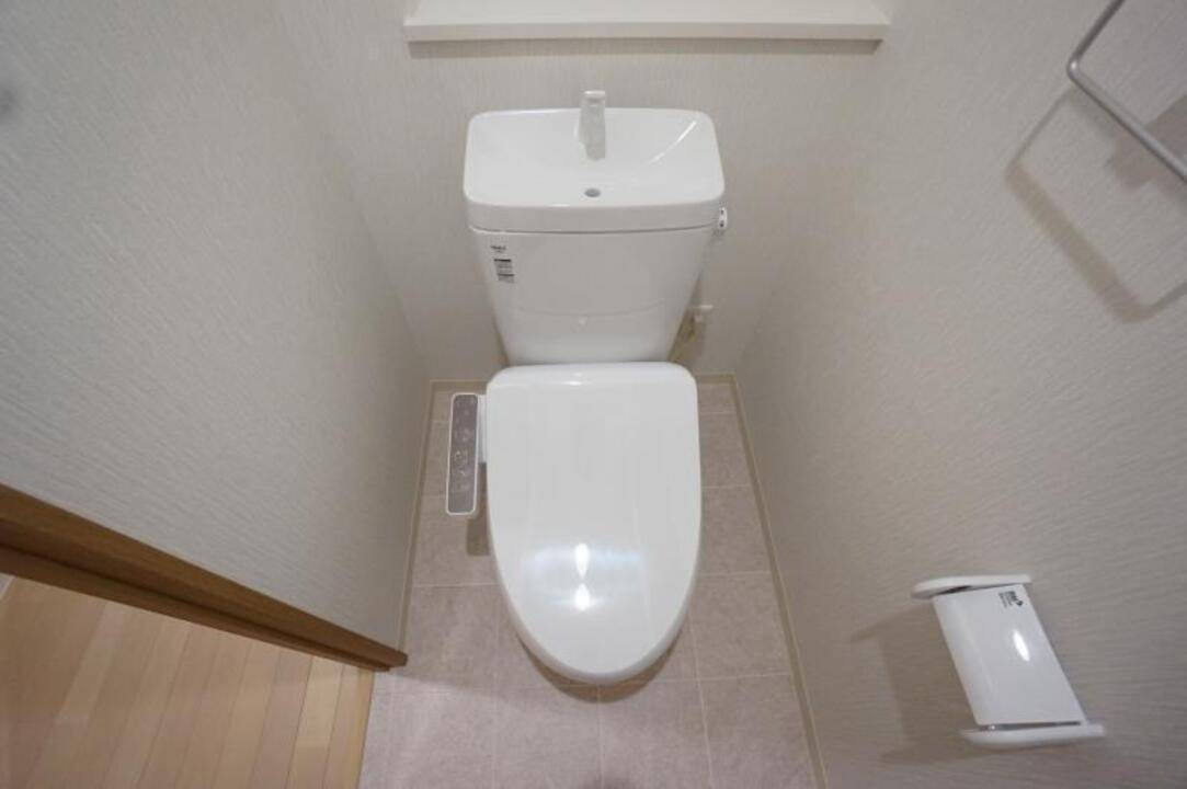 トイレ　トイレ
