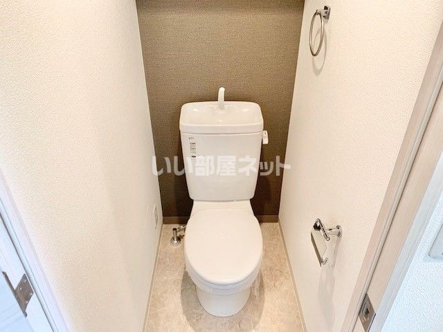 プレサンス三宮エレガンシアのトイレ写真