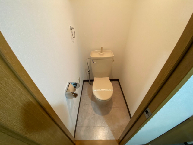 エスリード新神戸のトイレ写真