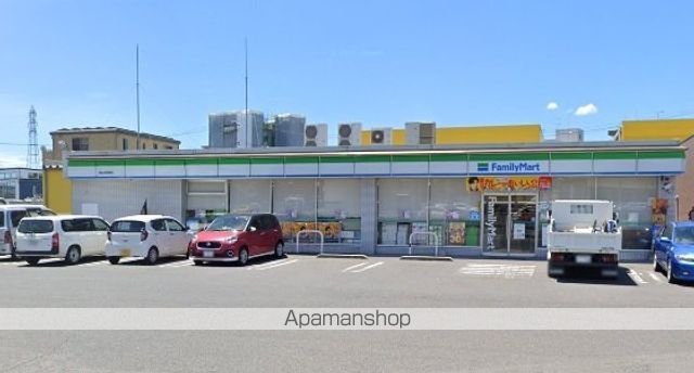 コンビニ　ファミリーマート岡山北長瀬店（コンビニ）まで800m