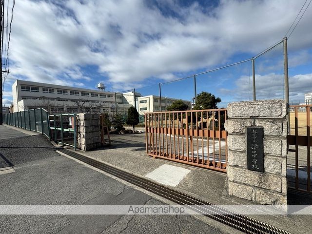 中学校　津田中学校（中学校）まで937m