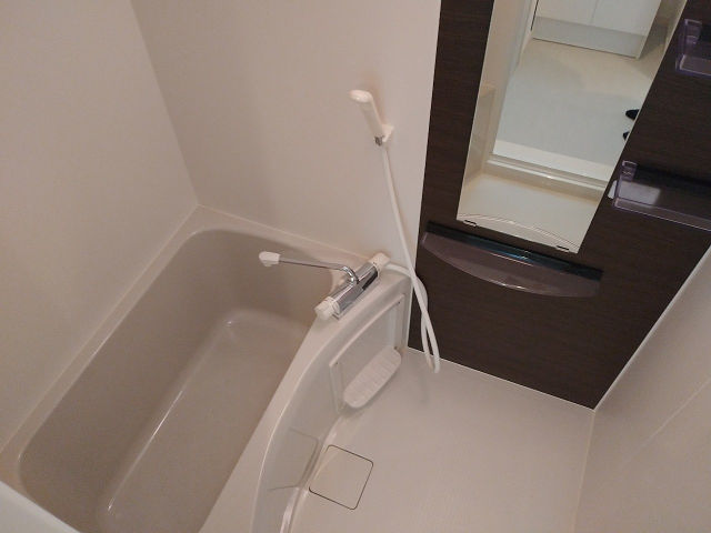 ＪＲ東海道本線 藤沢駅 徒歩10分 3階建 新築の風呂写真