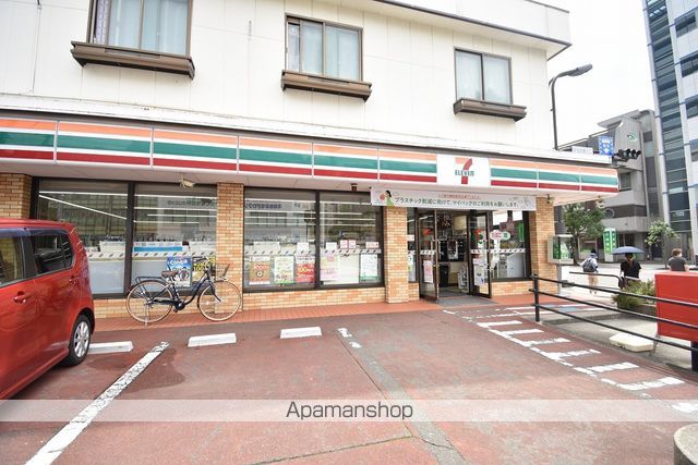 コンビニ　セブンイレブン（コンビニ）まで619m