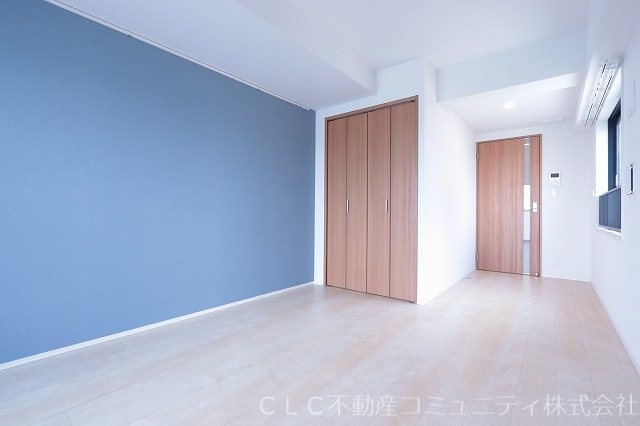 ＪＲ総武線 西船橋駅 徒歩4分 9階建 築8年の居間写真