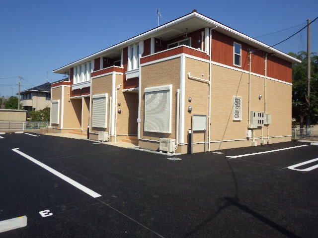 東武伊勢崎線 木崎駅 徒歩18分 築8年