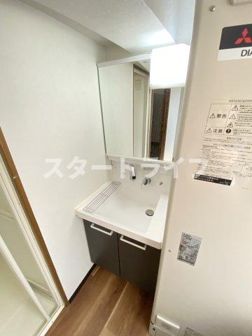 地下鉄御堂筋線 西中島南方駅 徒歩6分 6階建 築29年の内装写真