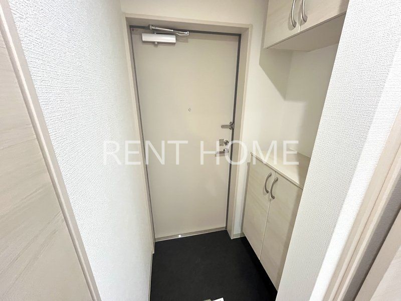 レジーナ本町の玄関写真