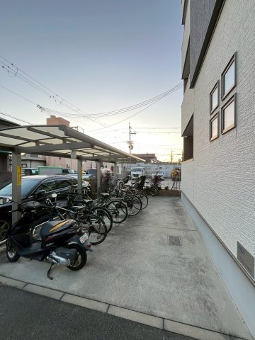 ＪＲ阪和線 鳳駅 徒歩7分 3階建 築8年の外観写真