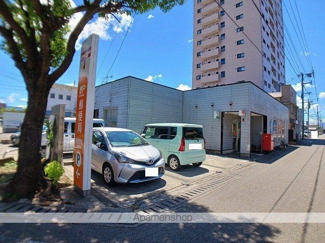 郵便局　鶴崎駅前郵便局（郵便局）まで500m