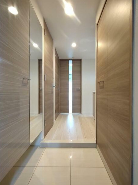 クレイシア三軒茶屋の玄関写真