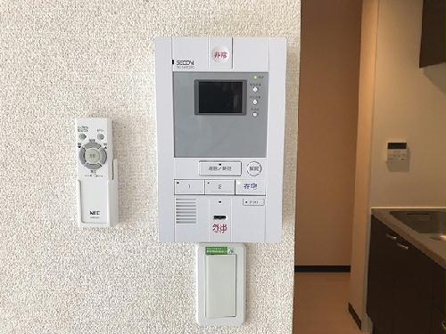 セキュリティ　モニター付インターホン