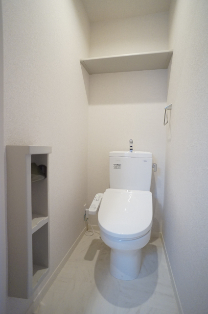 トイレ　※写真は別室のものです。