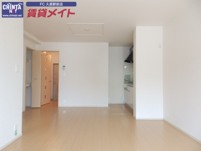 アスリート Aの居間写真