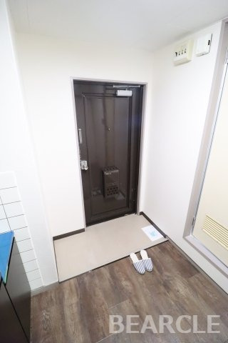 アスビール三条の玄関写真