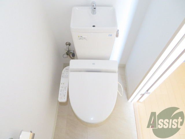 トイレ　ウォシュレット付きのトイレです。シャワートイレは日本の宝。