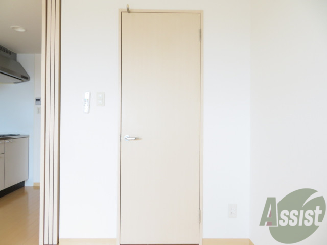 収納　クローゼットがありました。お洋服や荷物はここへ