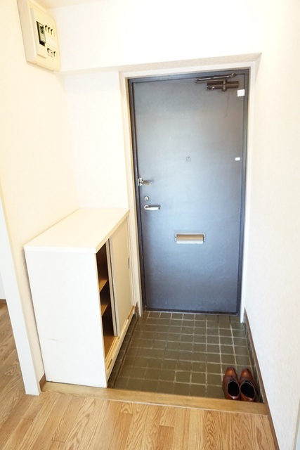 メゾン遠山の玄関写真