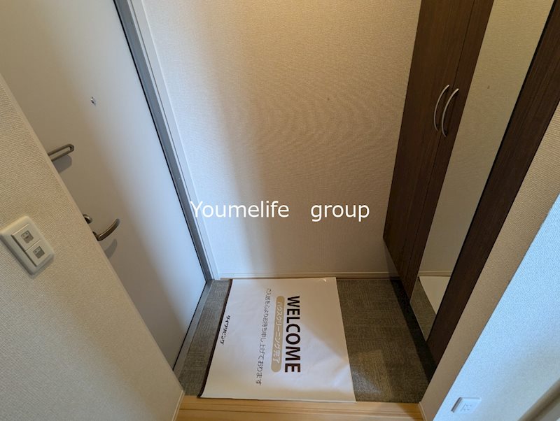 玄関　反転タイプ