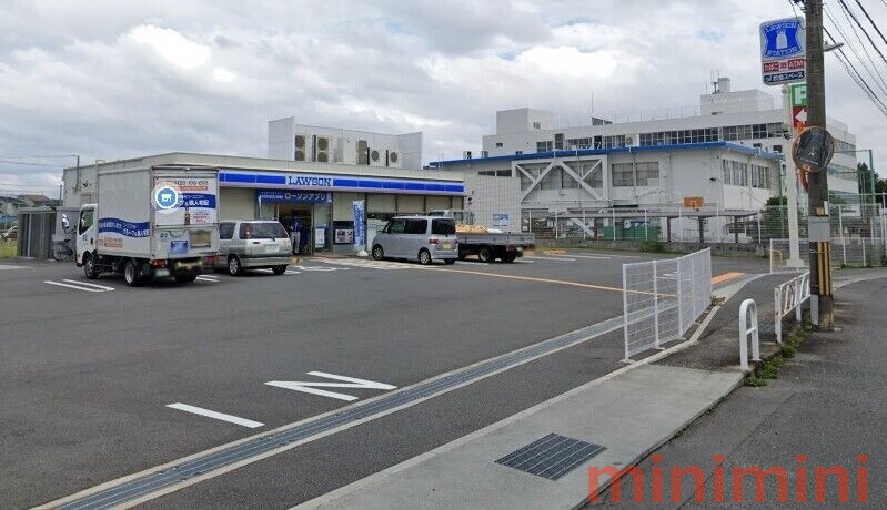 コンビニ　ローソン高槻赤大路町店（コンビニ）まで278m