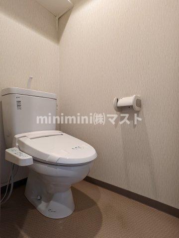 地下鉄中央線 阿波座駅 徒歩7分 9階建 築15年のトイレ写真