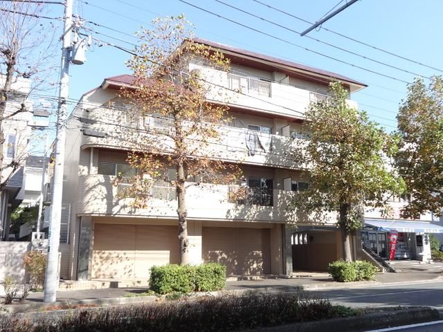 建物外観　★★お車の移動も楽々ですよ★★