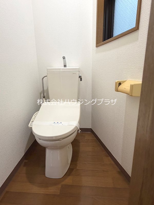 トイレ　ウォシュレット付きトイレ