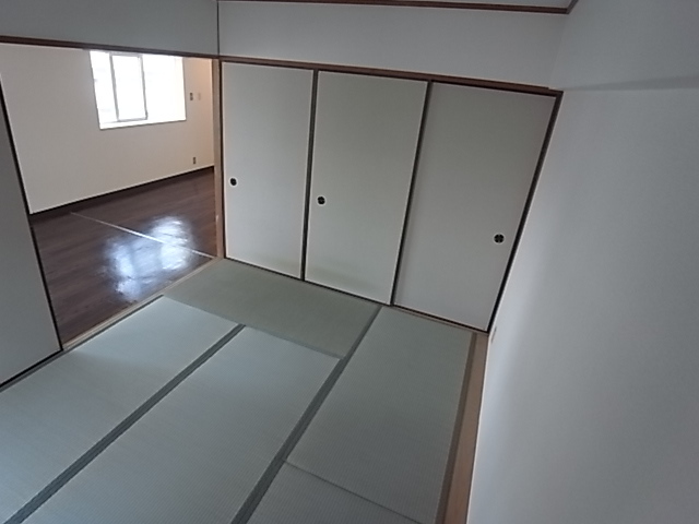 れじでんしあ門戸の居間写真