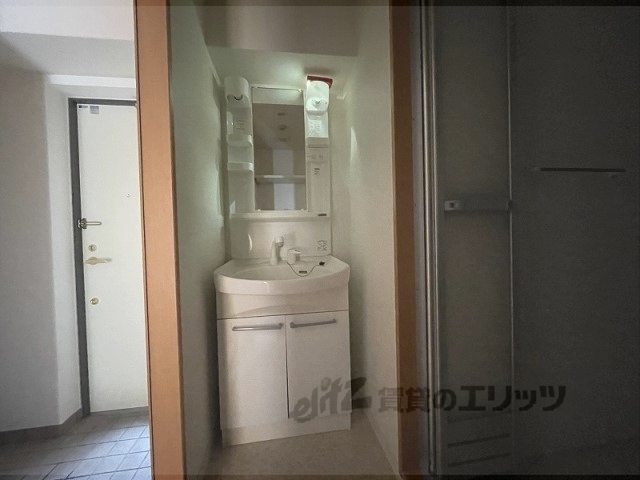 洗面設備　給湯器